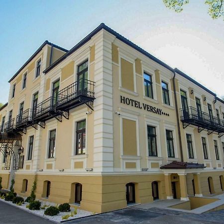 Hotel Versay Бэиле-Еркулане Экстерьер фото