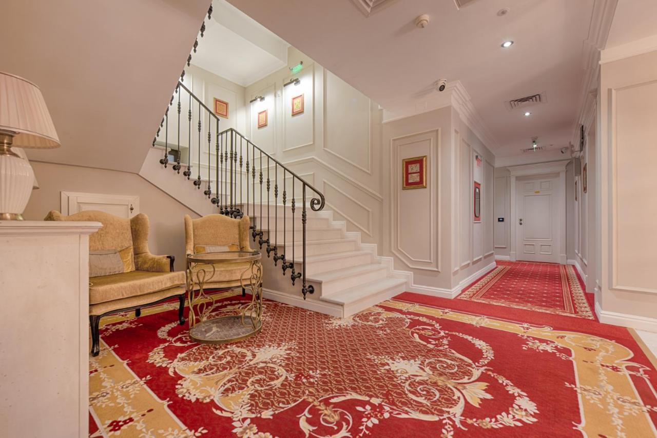 Hotel Versay Бэиле-Еркулане Экстерьер фото
